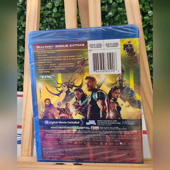 Thor Ragnarok - Picture 2 of 2